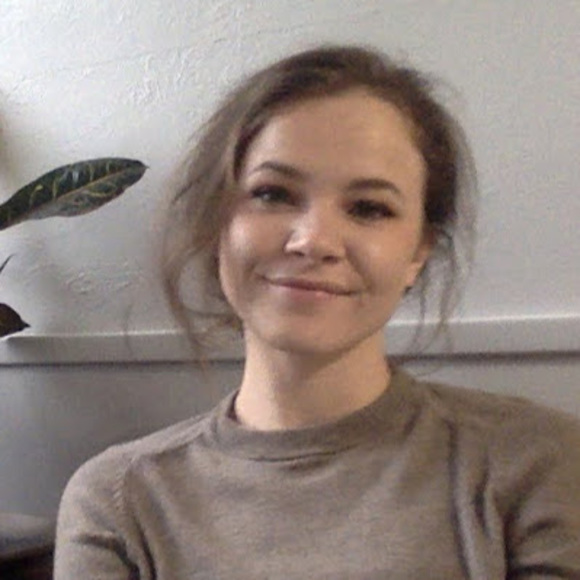 Meet your Posher, Sierra - Picture 1 of 1